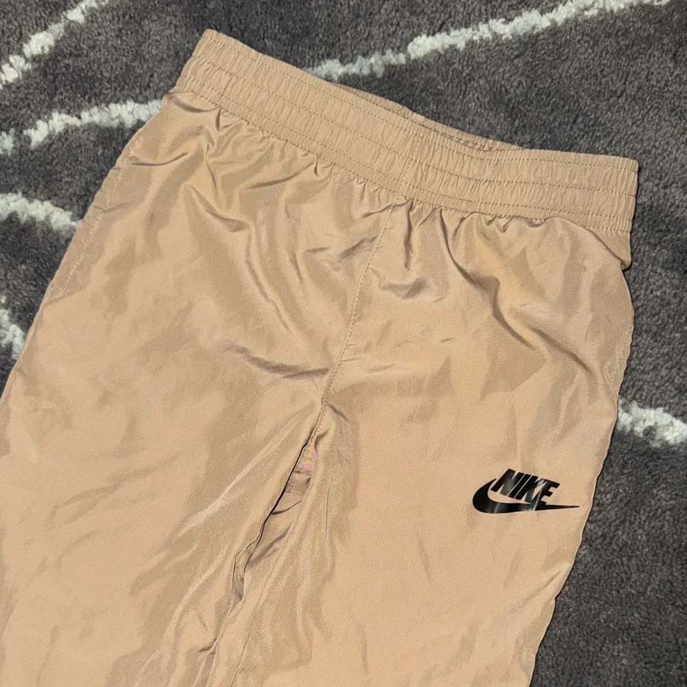 Nike Kids Khaki Windbreaker Pants, Size 4